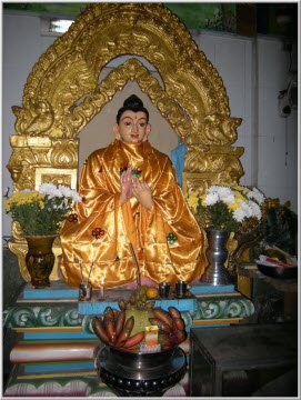 lordbuddhaindiantempleyangon.jpg